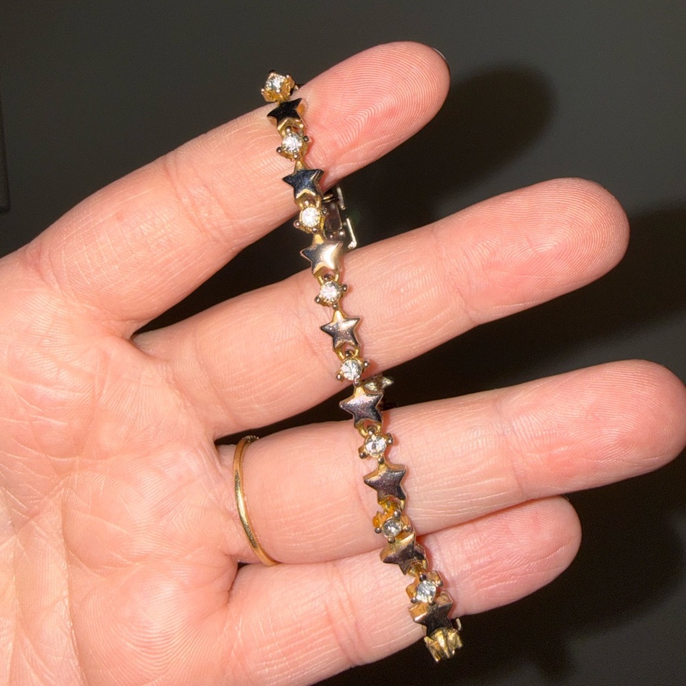 Elegant Gold and Silver Star Bracelet